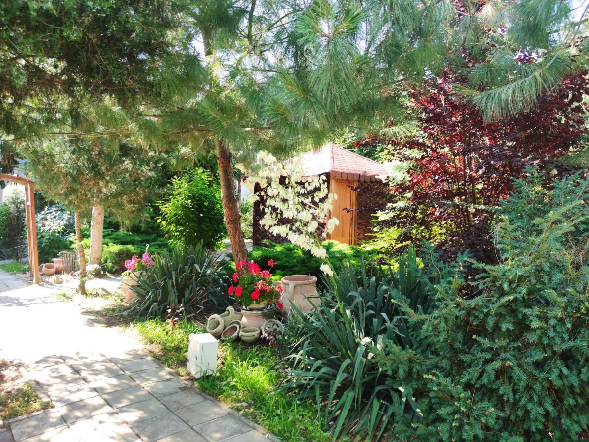 Hotel Suzana Garden Venus Exterior foto